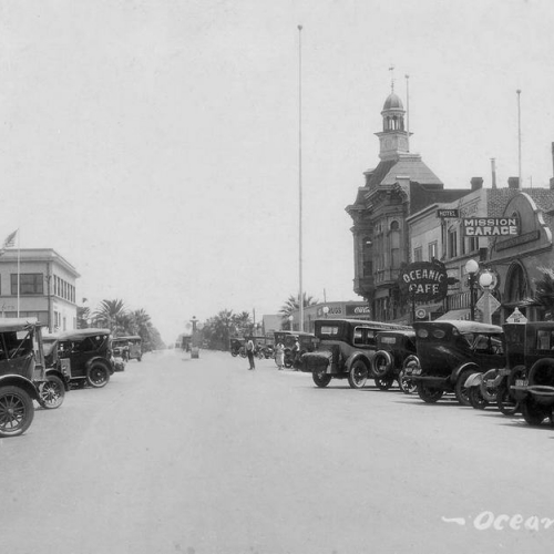 Oceanside Historical Society - The 200 block of north hill street circa 1924_resize
